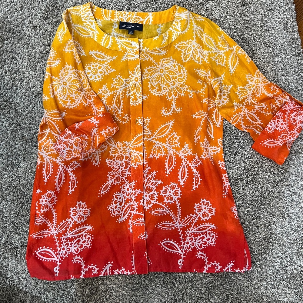 JONES OF NEW YORK FLOWER PRINT TUNIC